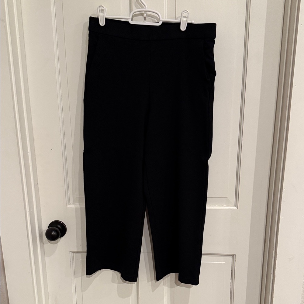Gloria Vanderbilt Black Cropped Pants
